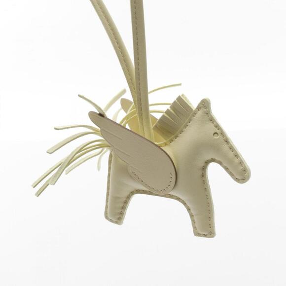 HERMES Yellow Leather Charm - Picture 6 of 6